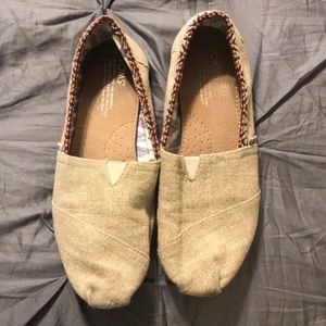 Toms shoes